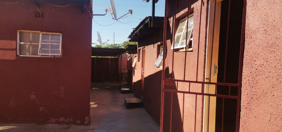 To Let 1 Bedroom Property for Rent in Mabopane Unit D North West